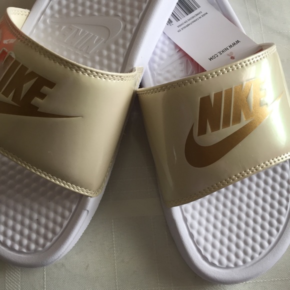 White/Gold Nike Slides - Picture 5 of 6